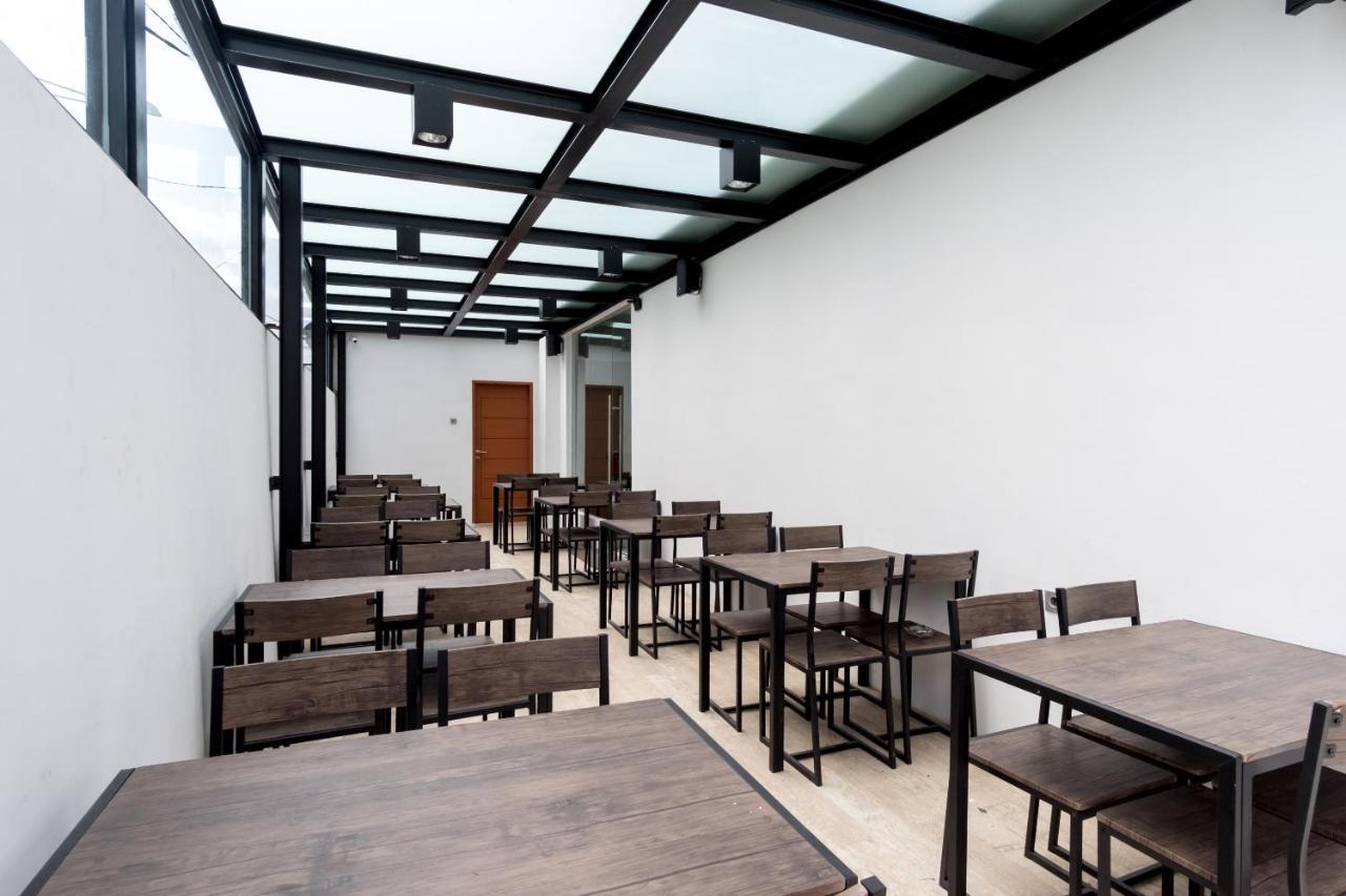 Reddoorz Premium Near Centre Point Mall Medan Zewnętrze zdjęcie