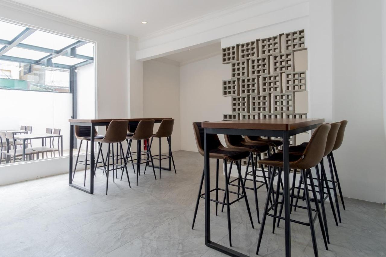 Reddoorz Premium Near Centre Point Mall Medan Zewnętrze zdjęcie