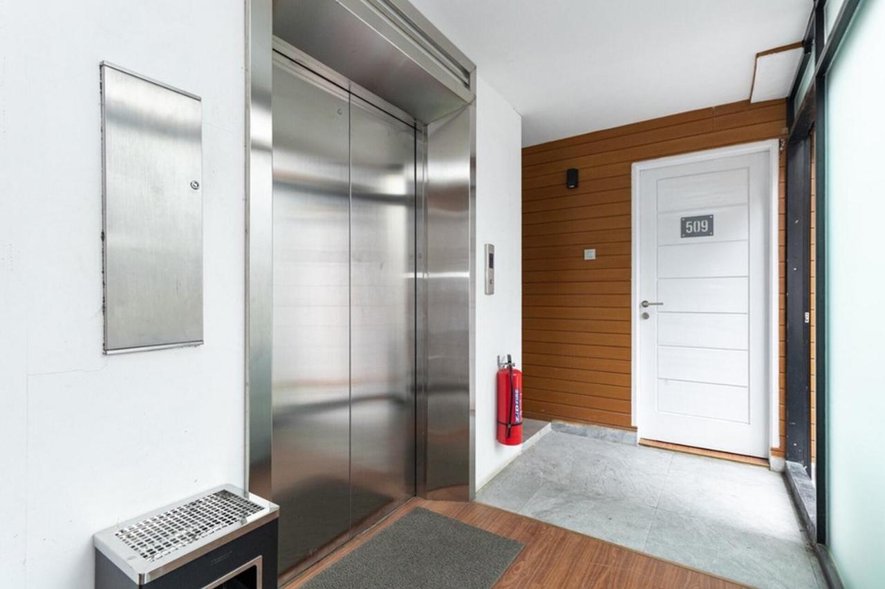 Reddoorz Premium Near Centre Point Mall Medan Zewnętrze zdjęcie