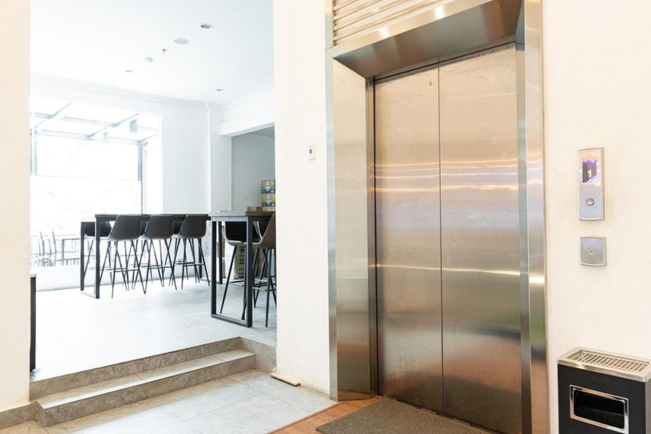Reddoorz Premium Near Centre Point Mall Medan Zewnętrze zdjęcie